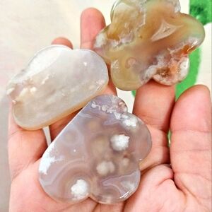 3 flower  agate carving